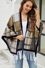 Load image into Gallery viewer, Arcadia Poncho
