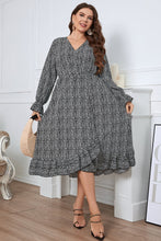 Load image into Gallery viewer, Osage Flounce Sleeve Midi Dress
