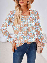 Load image into Gallery viewer, Bluffton Square Neck Blouse
