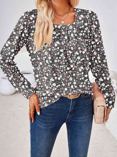 Load image into Gallery viewer, Bluffton Square Neck Blouse
