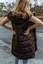 Load image into Gallery viewer, Bigelow Hooded Puffer Vest
